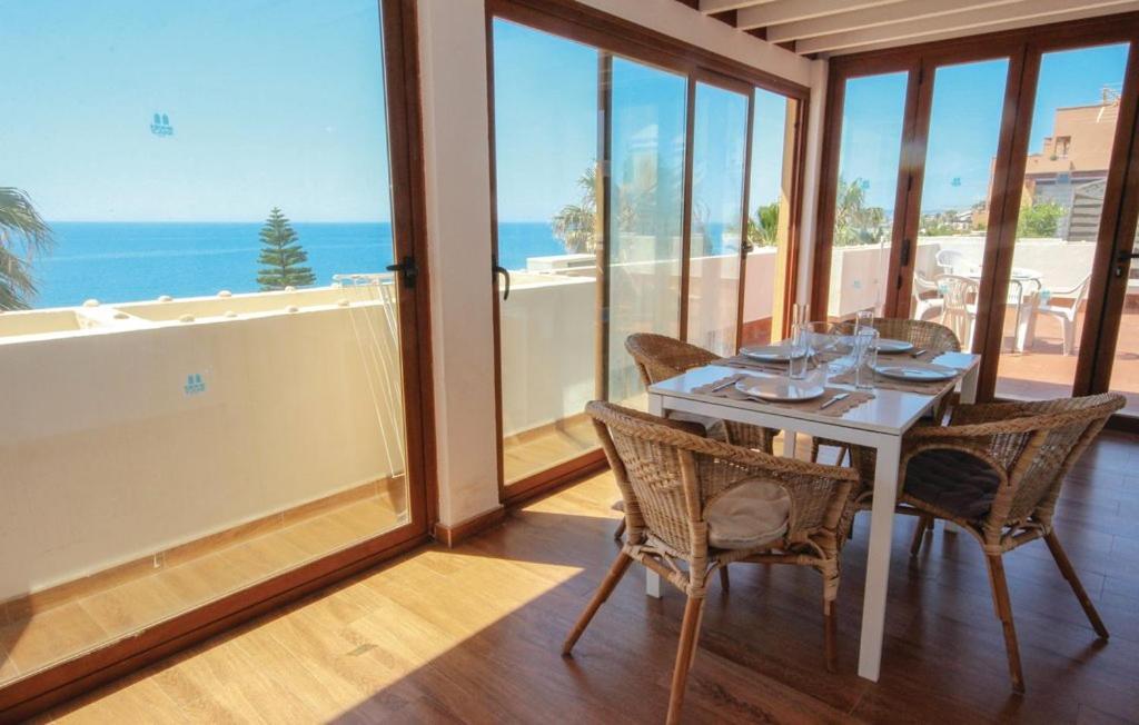 Penthouse On The Beachfront Estepona Buitenkant foto