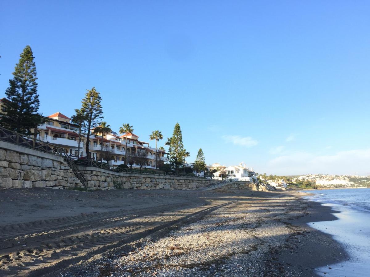 Penthouse On The Beachfront Estepona Buitenkant foto
